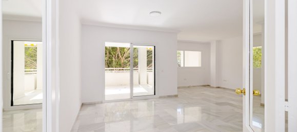 4 Schlafzimmer Wohnung in El Limonar, Spain, Nr. 141649 17