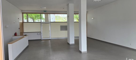 Propriété commerciale à Vila Mea, Portugal 237m² No. 190476 13