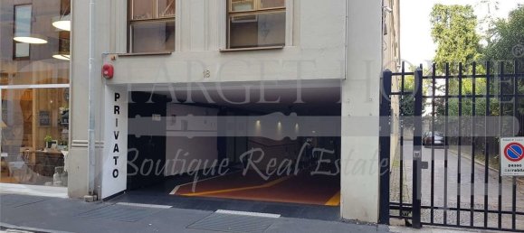 مرآب في Como, Italy 44متر مربع رقم 108070 9