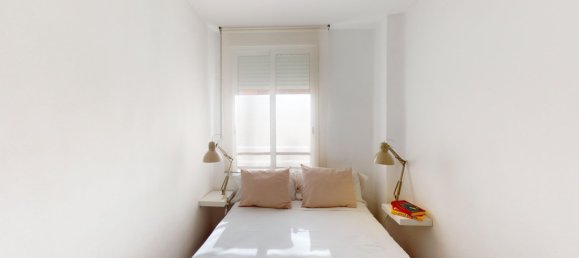Apartamento de 3 dormitorios en València, Spain No. 15297 26