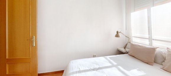 Apartamento de 3 dormitorios en València, Spain No. 15297 22