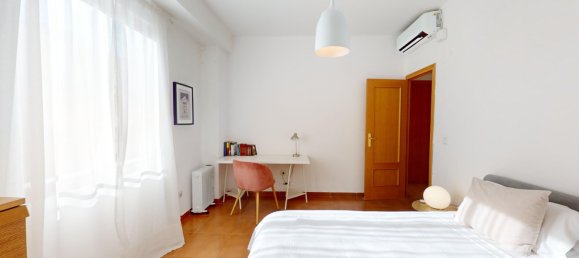 Apartamento de 3 dormitorios en València, Spain No. 15297 14