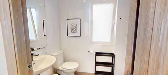 Apartamento de 3 dormitorios en València, Spain No. 15297 24