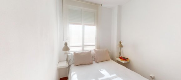 Apartamento de 3 dormitorios en València, Spain No. 15297 19