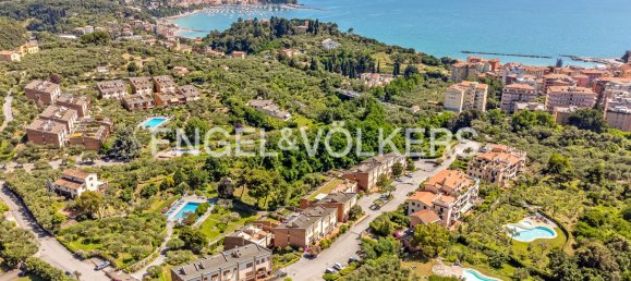Duplex T2 em Lerici, Italy N.º 105209 2