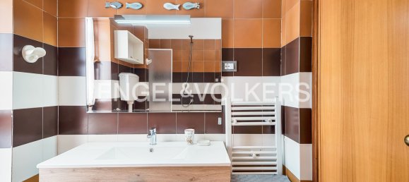 Duplex T2 em Lerici, Italy N.º 105209 11