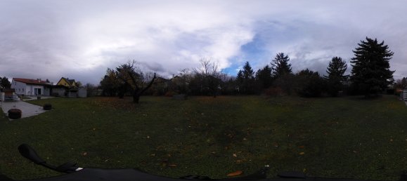 Land in Vienna, Austria No. 67576 9