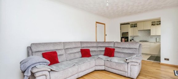 5 bedrooms House in Portsmouth, United Kingdom No. 10875 2