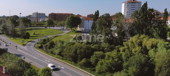 8 bedrooms House in Aradas, Portugal No. 63592 4