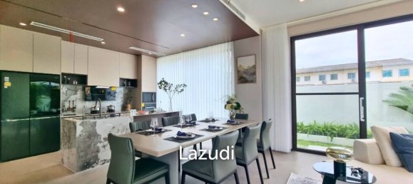 4 bedrooms Villa in Pattaya, Thailand No. 23833 7