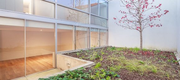 4 bedrooms House in Porto, Portugal No. 16974 19