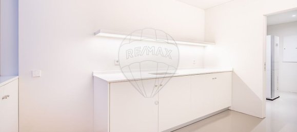 4 bedrooms House in Porto, Portugal No. 16974 20