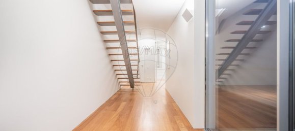 4 bedrooms House in Porto, Portugal No. 16974 22