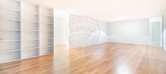 4 bedrooms House in Porto, Portugal No. 16974 40