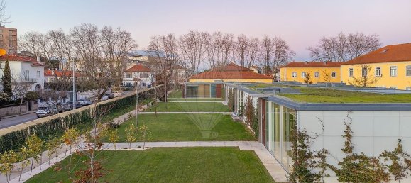 4 bedrooms House in Porto, Portugal No. 16974 10