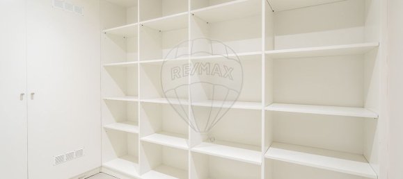 4 bedrooms House in Porto, Portugal No. 16974 34