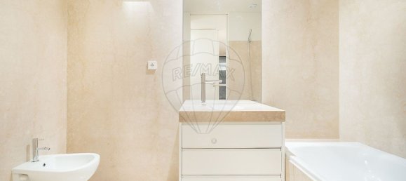 4 bedrooms House in Porto, Portugal No. 16974 50