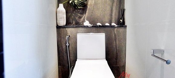 Studio in the Condo in Pattaya, Thailand No. 3144 9