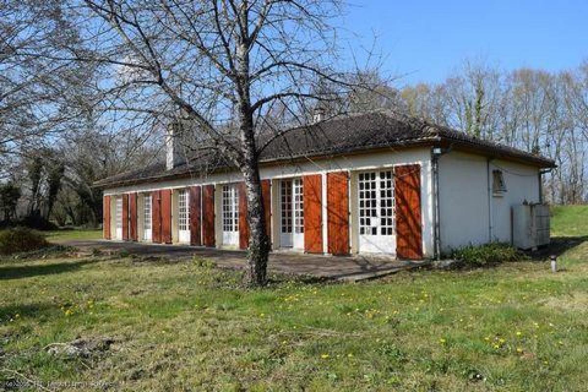 Офис с 5 спальнями в Рюффек, Франция № 36882