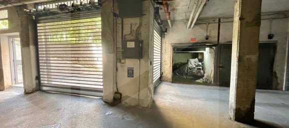 Garaje de 1 habitación en Pomigliano d'Arco, Italy No. 20043 3