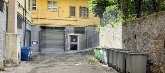 Garaje de 1 habitación en Pomigliano d'Arco, Italy No. 20043 6