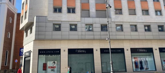 Escritório em Leon, Spain 127 m² N.º 65735 4