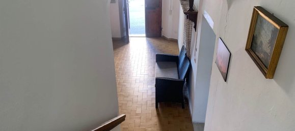 6 rooms Apartment in Cinigiano, Italy No. 118020 3