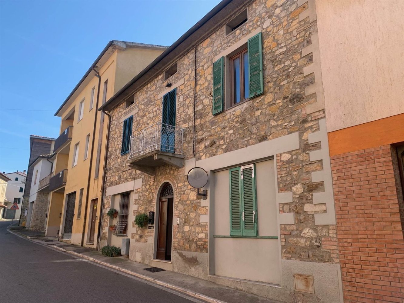 6 rooms Apartment in Cinigiano, Italy No. 118020