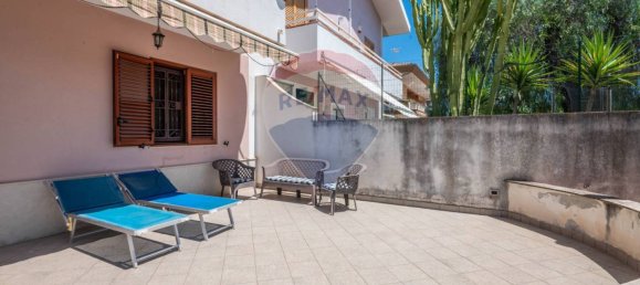 2 bedrooms Villa in Syracuse, Italy No. 299667 6