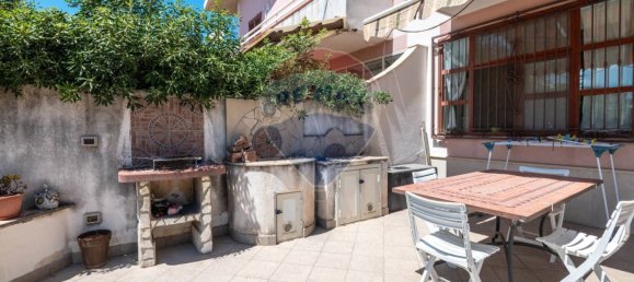 2 bedrooms Villa in Syracuse, Italy No. 299667 5