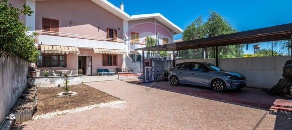 2 bedrooms Villa in Syracuse, Italy No. 299667 4