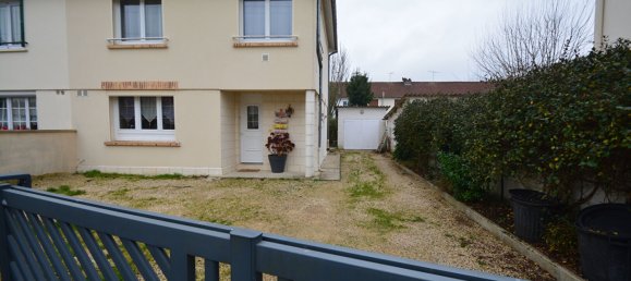 Casa de 4 dormitorios en Chauny, France No. 42450 5