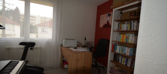 Casa de 4 dormitorios en Chauny, France No. 42450 10