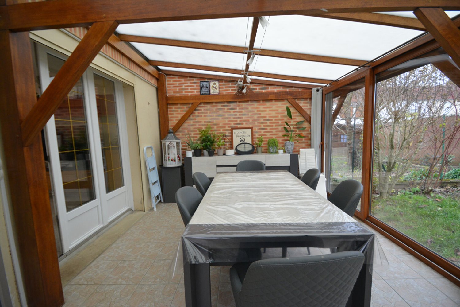 Casa de 4 dormitorios en Chauny, France No. 42450