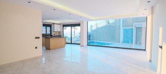 Villa 4+1 in Tepe, Turkey No. 10926 9