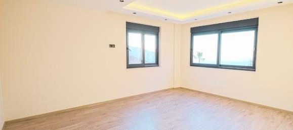 Villa 4+1 in Tepe, Turkey No. 10926 2