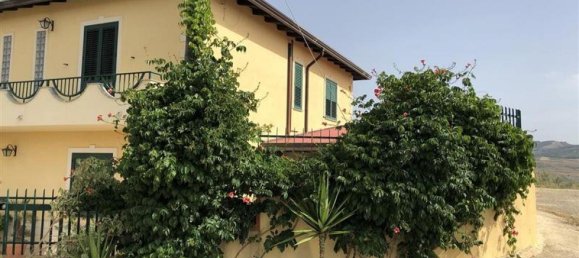 6 bedrooms Villa in Sicily, Italy No. 63 3