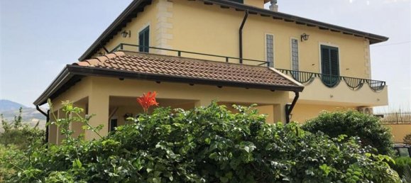 6 bedrooms Villa in Sicily, Italy No. 63 4