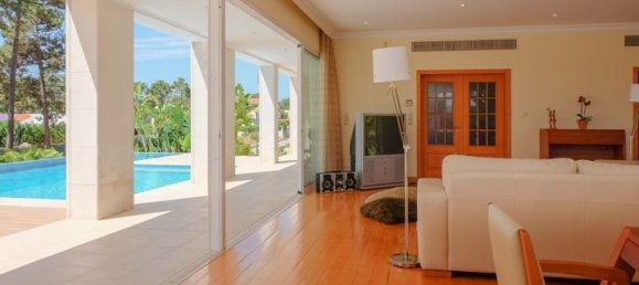 7 bedrooms House in Sesimbra, Portugal No. 16129 19