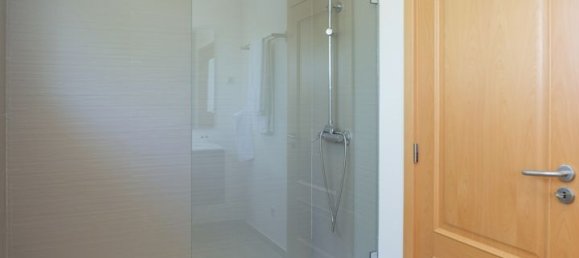 7 bedrooms House in Sesimbra, Portugal No. 16129 32