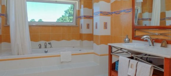 7 bedrooms House in Sesimbra, Portugal No. 16129 29