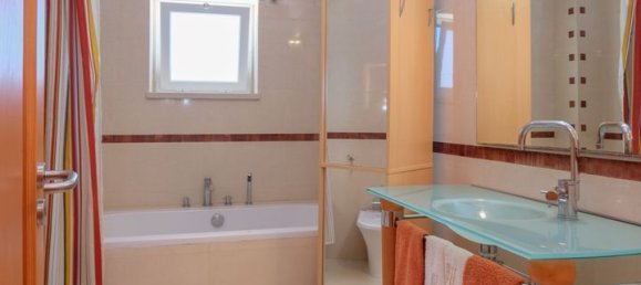 7 bedrooms House in Sesimbra, Portugal No. 16129 5