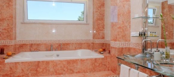 7 bedrooms House in Sesimbra, Portugal No. 16129 6