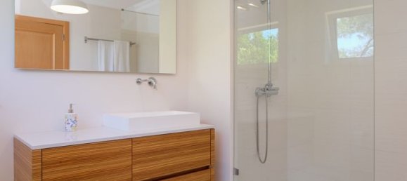 7 bedrooms House in Sesimbra, Portugal No. 16129 31