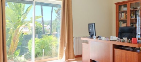 7 bedrooms House in Sesimbra, Portugal No. 16129 4