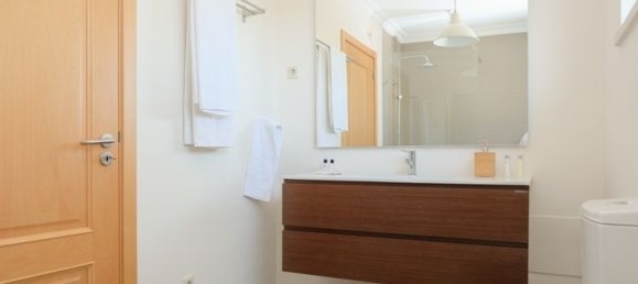 7 bedrooms House in Sesimbra, Portugal No. 16129 25