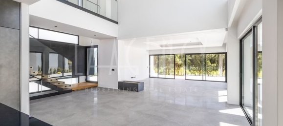 5 bedrooms Villa in Quarteira, Portugal No. 117890 12