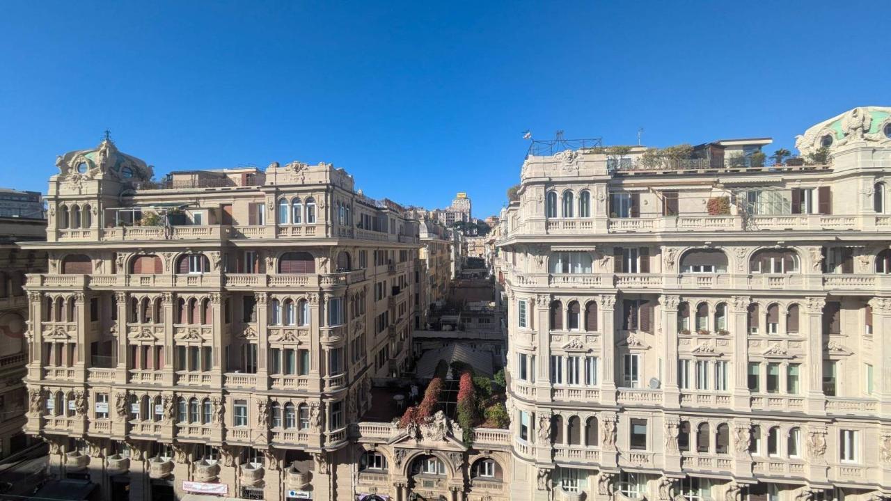 Квартира с 3 комнатами в Генуя, Италия № 41060