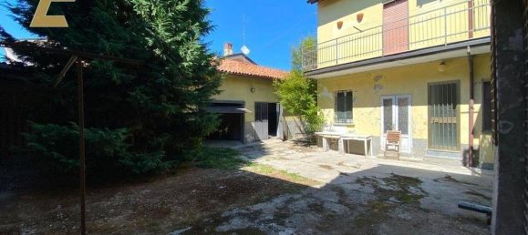 2 bedrooms Villa in Vidigulfo, Italy No. 272223 11