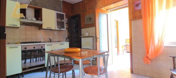 2 bedrooms Villa in Vidigulfo, Italy No. 272223 4